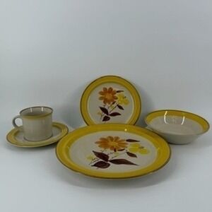 JI Stonecrest Andre‎ Ponche 225 Sunflower Hand Painted 5 Piece Dinner Set